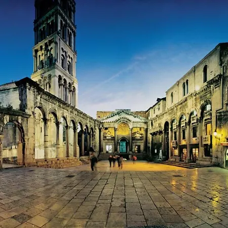 City Old Town Collection 4*